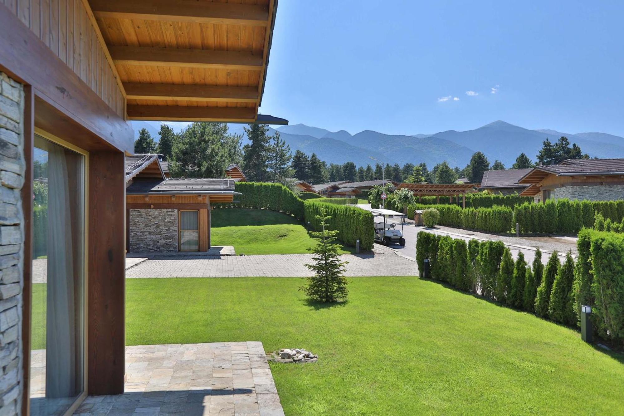 Luxury Chalets Pirin Golf & Country Club 班斯科 外观 照片