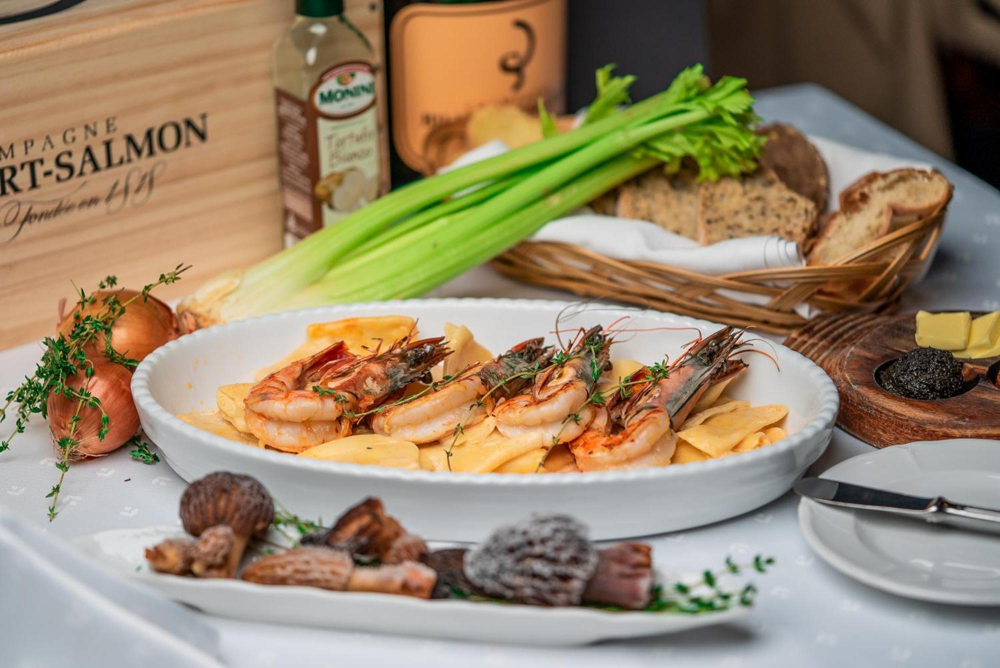 Luxury Chalets Pirin Golf & Country Club 班斯科 外观 照片