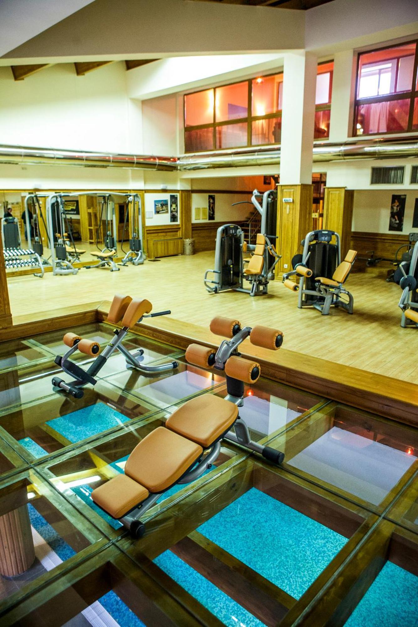 Luxury Chalets Pirin Golf & Country Club 班斯科 外观 照片